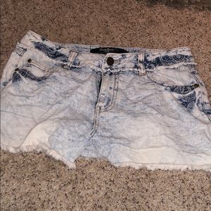 Boom boom Jean shorts